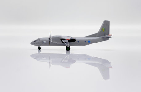 Ukraine Air Force Antonov AN-26 (JC Wings 1:400)