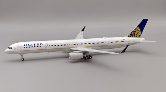 United Airlines Boeing 757-33N (Inflight200 1:200)