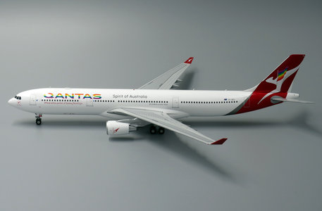 Qantas Airbus A330-300 (JC Wings 1:200)