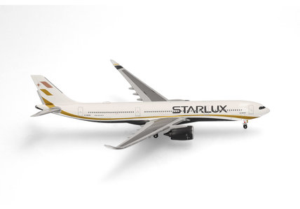 Starlux Airlines Airbus A330-900neo (Herpa Wings 1:500)