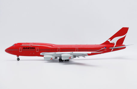 Qantas Boeing 747-400 (JC Wings 1:200)