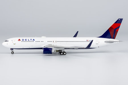 Delta Air Lines Boeing 767-300ER/w (NG Models 1:400)