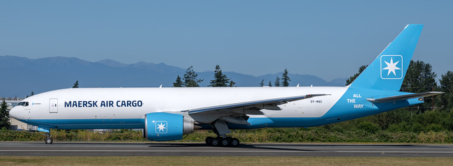 Maersk Air Cargo Boeing 777F (JC Wings 1:400)