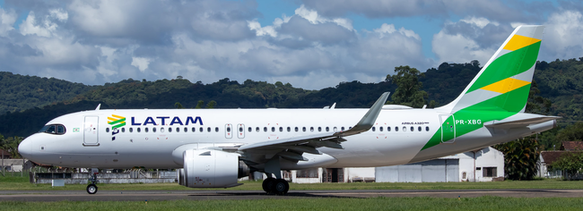 LATAM Airlines Airbus A320neo (JC Wings 1:400)