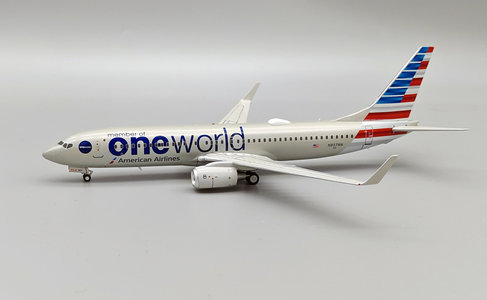 American Airlines (Oneworld) Boeing 737-823 (Inflight200 1:200)