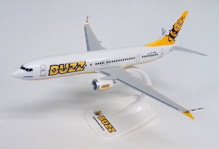 Buzz Boeing 737 MAX 8 (PPC 1:200)