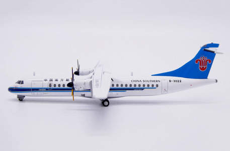 China Southern Airlines ATR72-500 (JC Wings 1:400)