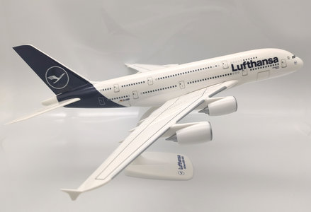 Lufthansa Airbus A380 (PPC 1:200)