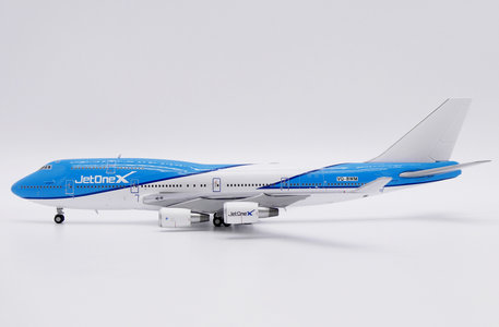 JetOneX Boeing 747-400 (JC Wings 1:400)