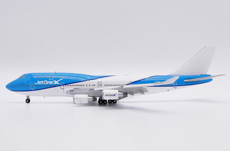 JetOneX Boeing 747-400 (JC Wings 1:400)