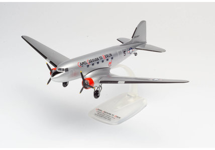 US Air Force Douglas C-47A Skytrain (Herpa Snap-Fit 1:100)