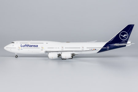 Lufthansa Boeing 747-8 (NG Models 1:400)