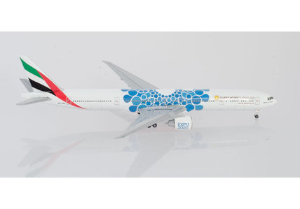 Emirates Boeing 777-300ER (Herpa Wings 1:500)