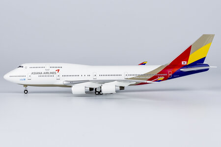 Asiana Airlines Boeing 747-400 (NG Models 1:400)