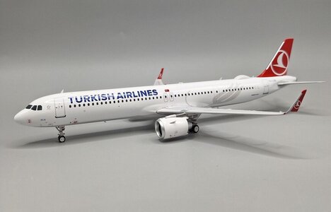 Turkish Airlines Airbus A321 (JFox 1:200)