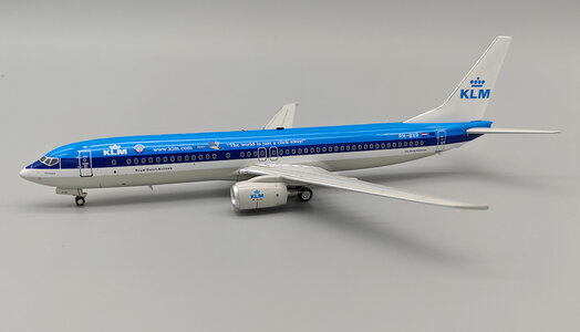 KLM Boeing 737-900 (JFox 1:200)