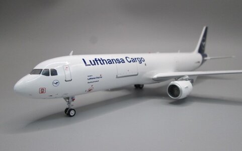 Lufthansa Cargo (Lufthansa Cityline) Airbus A321-211(P2F)  (JFox 1:200)