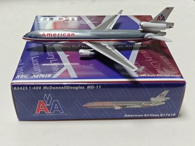 American Airlines McDonnell Douglas MD-11 (Panda Models 1:400)