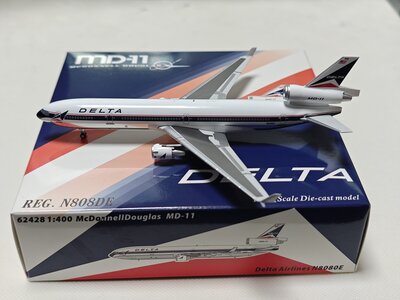 Delta Air Lines  McDonnell Douglas MD-11 (Panda Models 1:400)