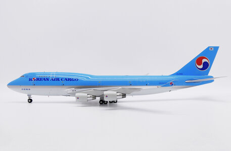 Korean Air Cargo Boeing 747-400BCF (JC Wings 1:200)