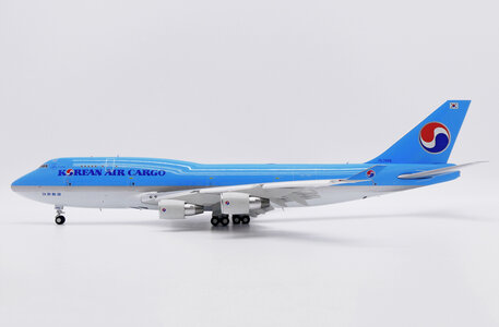 Korean Air Cargo Boeing 747-400BCF (JC Wings 1:200)