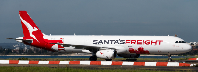 Qantas Freight Airbus A321(P2F) (JC Wings 1:400)