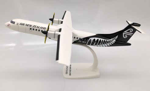 Air New Zealand Link ATR72-500 (PPC 1:100)