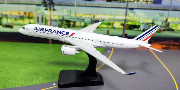 Air France Airbus A350-941 (Aviation400 1:400)