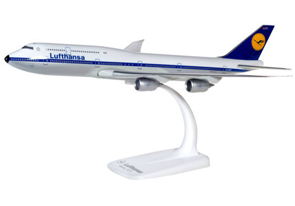 Lufthansa Boeing 747-8 I (Herpa Snap-Fit 1:250)