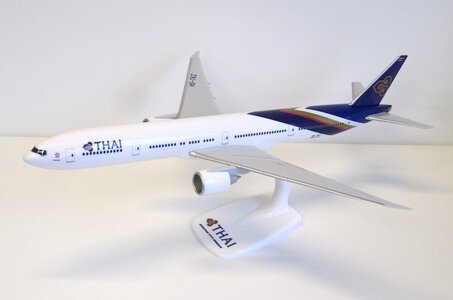 Thai Airways Boeing 777-300ER (PPC 1:200)