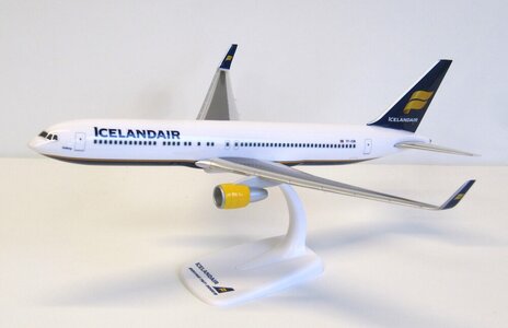 Icelandar Boeing 767-300ER (PPC 1:200)