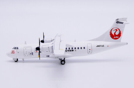 Japan Air Commuter ATR42-600 (JC Wings 1:400)