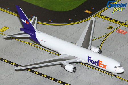 Federal Express (FedEx) Boeing 767-300F (GeminiJets 1:400)