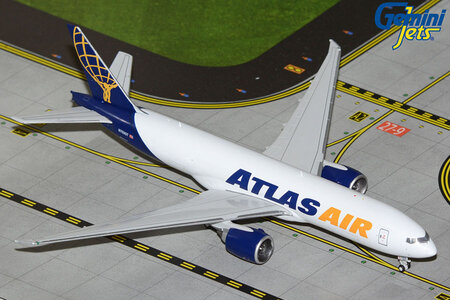 Atlas Air Boeing 777F (GeminiJets 1:400)