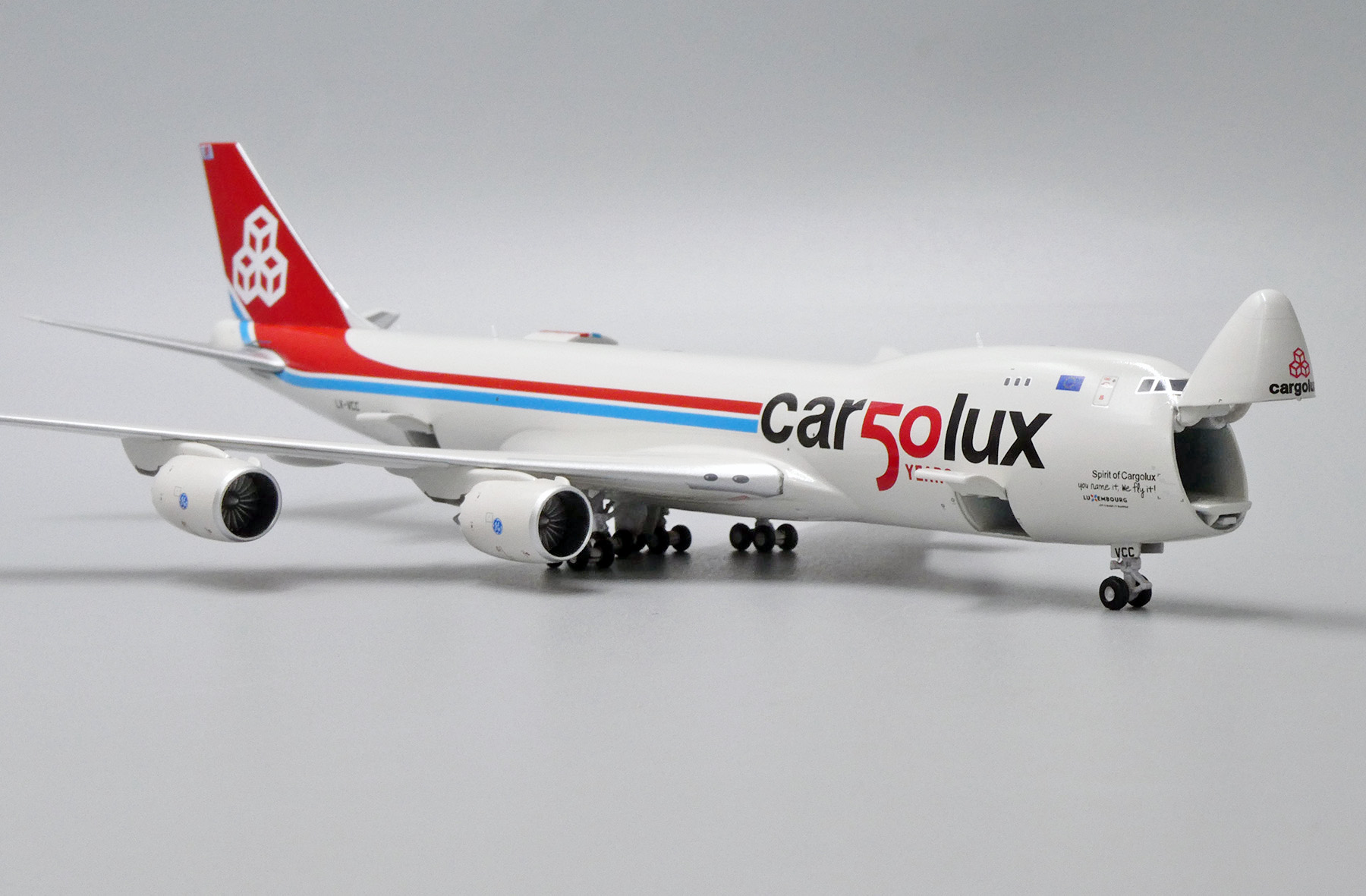 pmdg 747 800 cargo lux livery