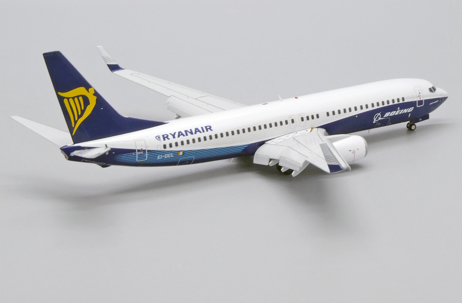 ライアンエア 737-800 EI-DCL 1/200