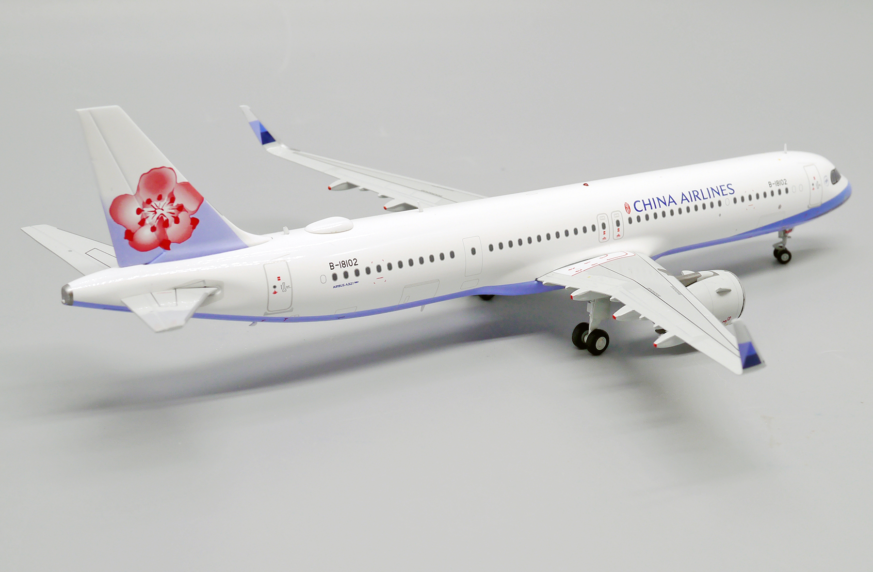 ScaleModelStore.com :: JC Wings 1:200 - XX20195 - China Airlines