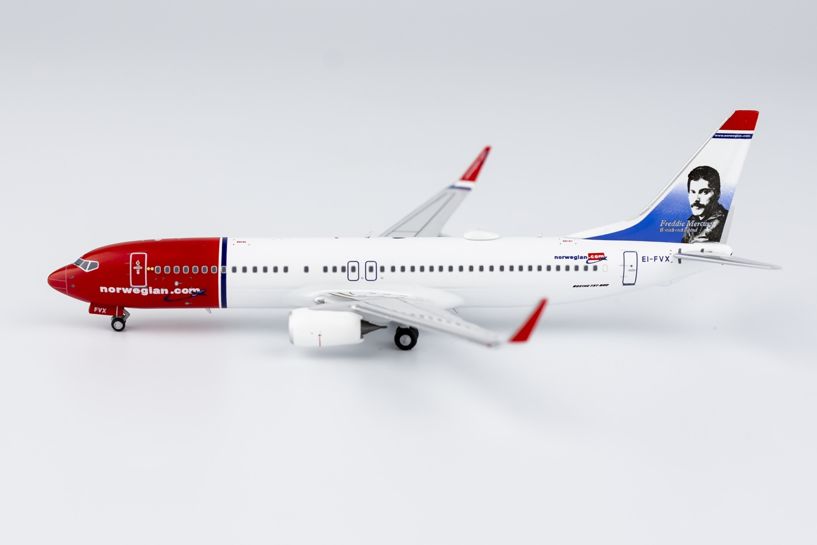 Boeing 737-800w Norwegian LN-NOQ - 1/100 - maquette modèle réduit de grande  taille, décoration peinte main - AERO-PASSION