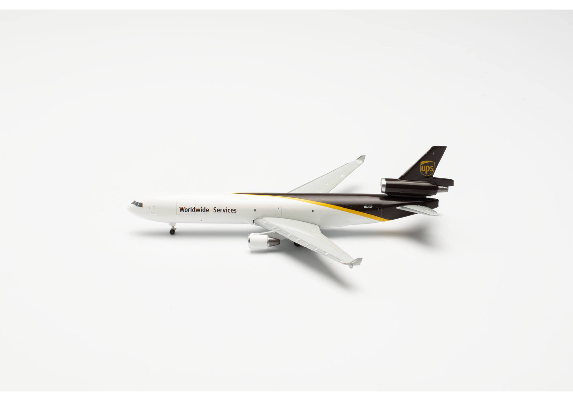 5.25 Inch MD-11 UPS World Services 1/460 Scale Model Airplane by Daron –  Pang's Models and Hobbies