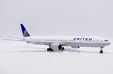 United Airlines Boeing 777-300ER (JC Wings 1:200)