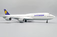 Lufthansa Boeing 747-8 (JC Wings 1:200)