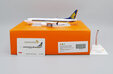 Singapore Airlines Boeing 737 MAX 8 (JC Wings 1:200)