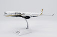 Starlux Airlines Airbus A350-900 (JC Wings 1:200)