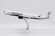 Starlux Airlines Airbus A350-900 (JC Wings 1:200)